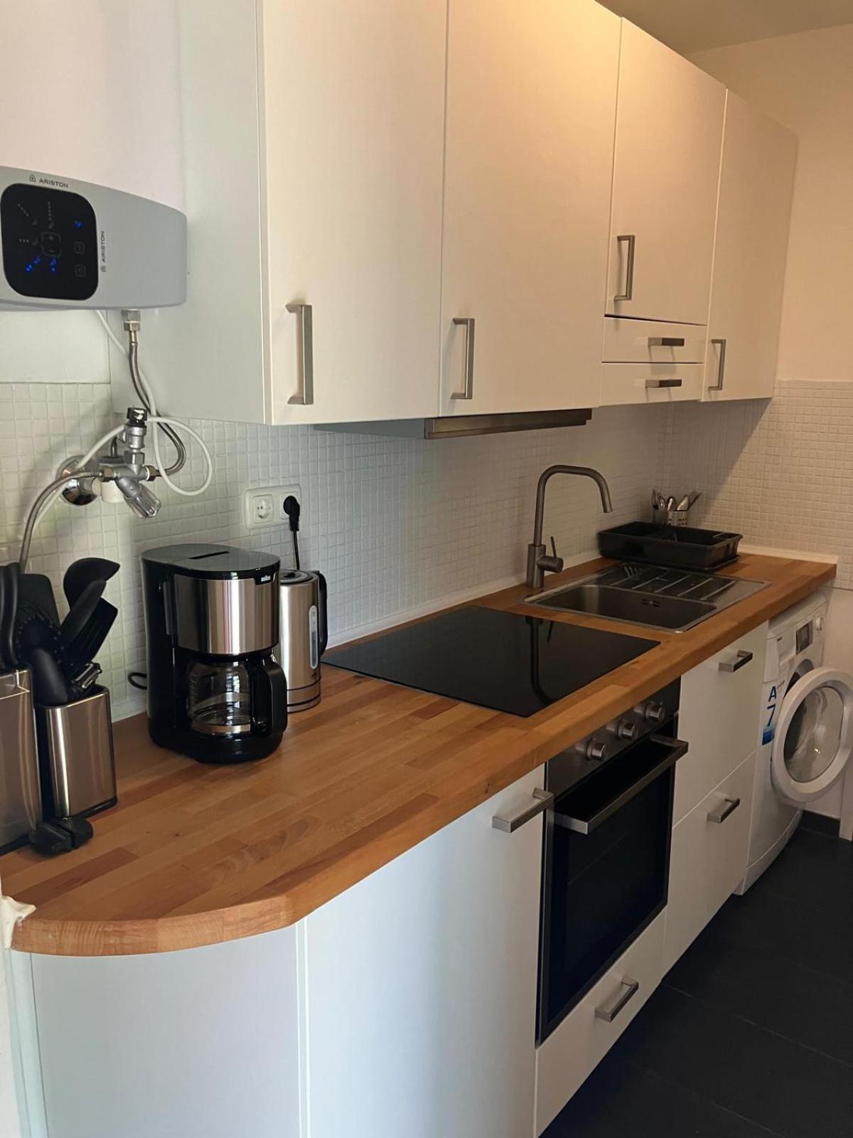 Schoene Wohnung Im Helenental Baden Exterior foto